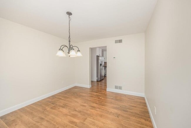 Photo - 125 Fieldstone Dr