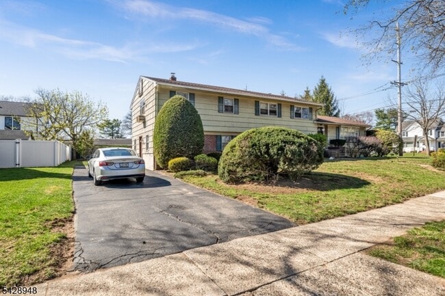 Photo - 204 Tryon Pl