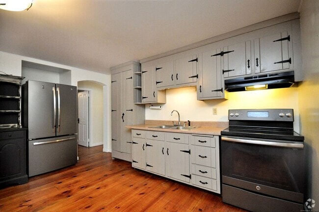 Building Photo - 22 Highland Ave Rental