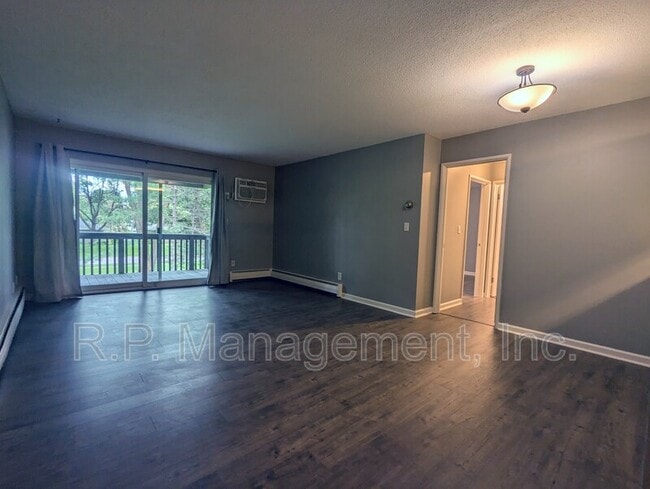 Photo - 2800 Hamline Ave N Unit Apt 223
