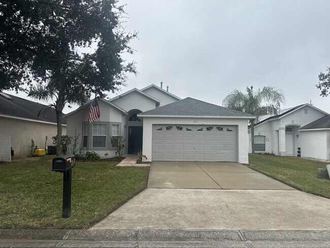 Building Photo - 620 Sonja Cir