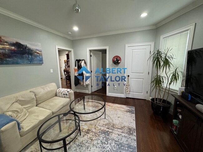 Photo - 47 Beech Glen St Unit 1