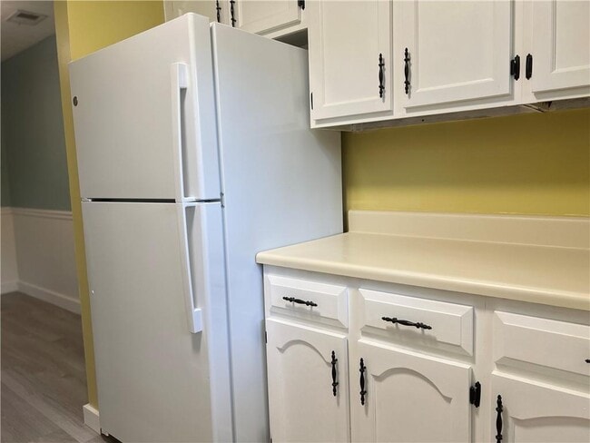 Photo - 1648 Raleigh Cir