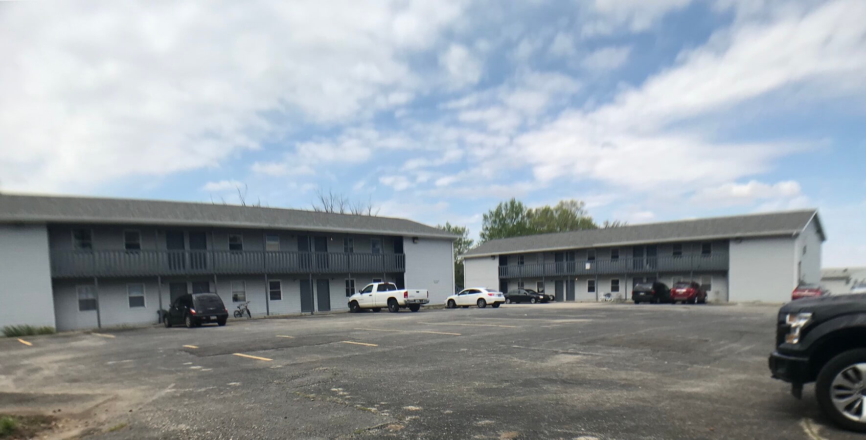 Country Estate - Country Estate