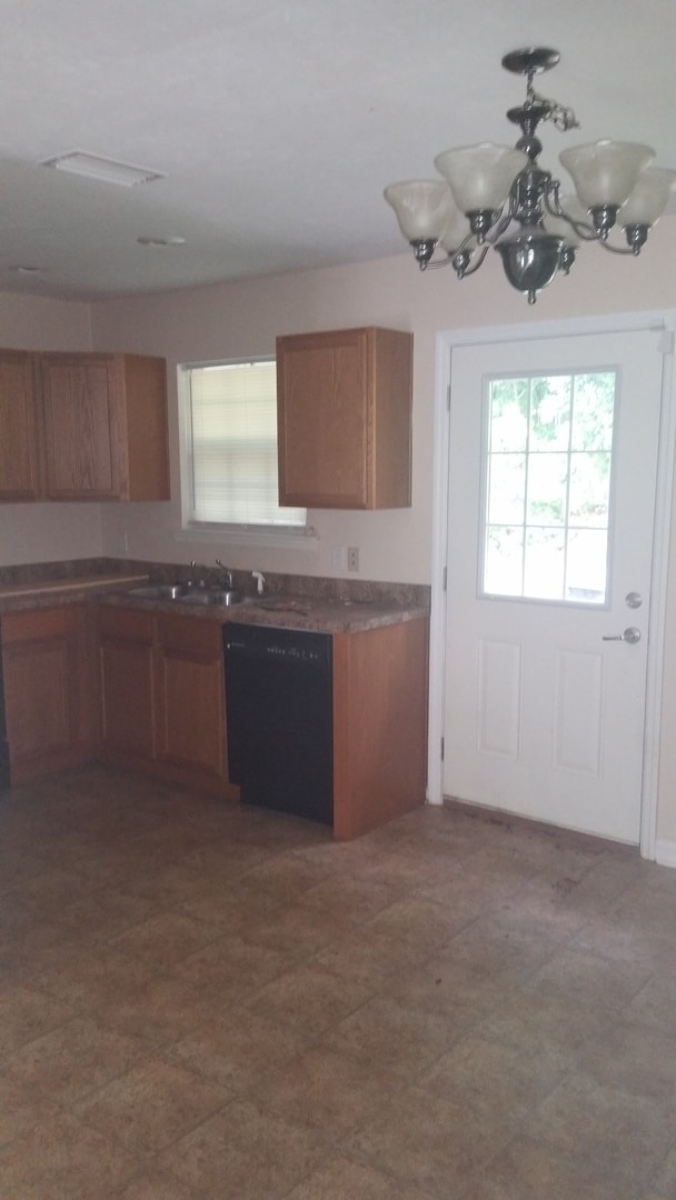 Photo - 4Bedrooms In Oak Park Subdivision In Quinc...