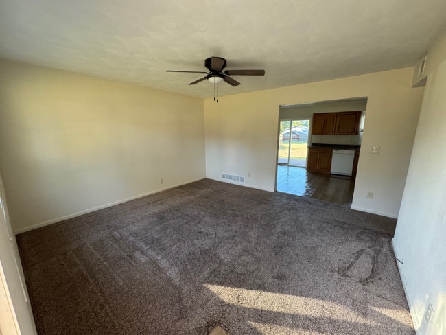 Photo - 1415 Hackberry Ln