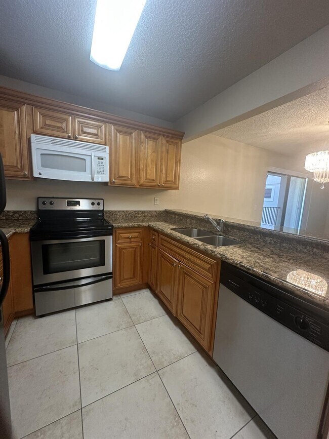 Photo - 1680 Windorah Way Unidad E