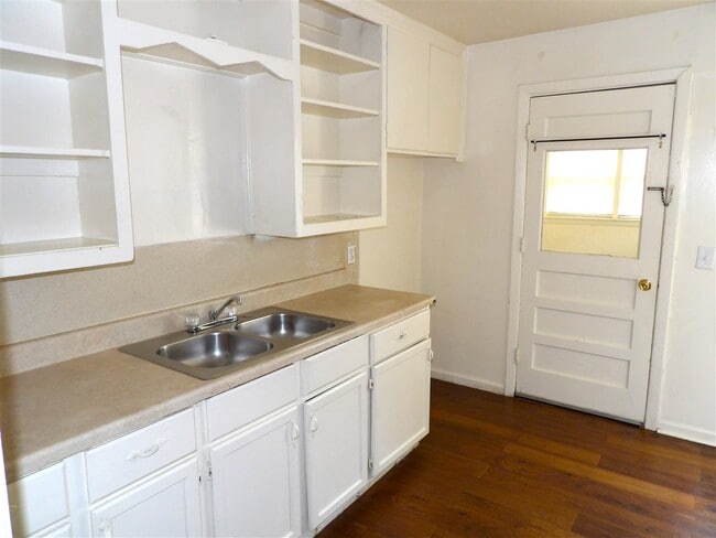 Photo - 2604 NW Pollard Ave