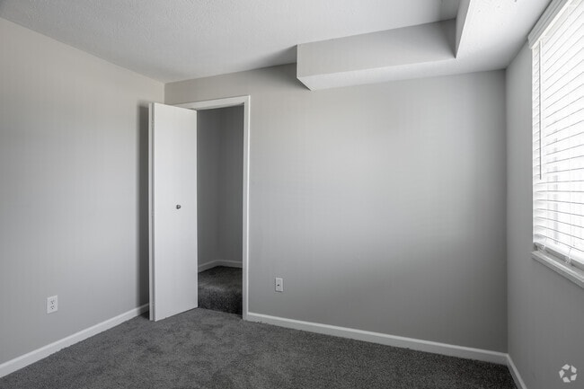 2BD, 1.5BA - 1,080SF