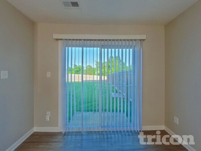 Photo - 6207 Linda Vista Ln
