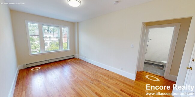 Photo - 672 Washington St Unit 3
