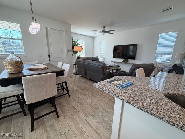 Photo - 1727 Danford St