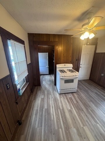 Photo - 60 Walnut St Unidad 2R