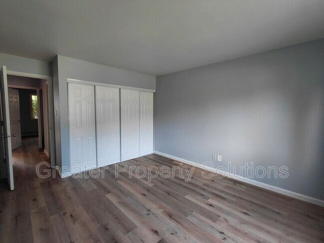 Photo - 6238 Kathryn Ct House