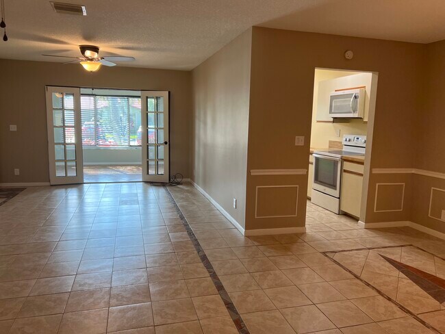 Photo - 1720 Lakefront Blvd Unit C