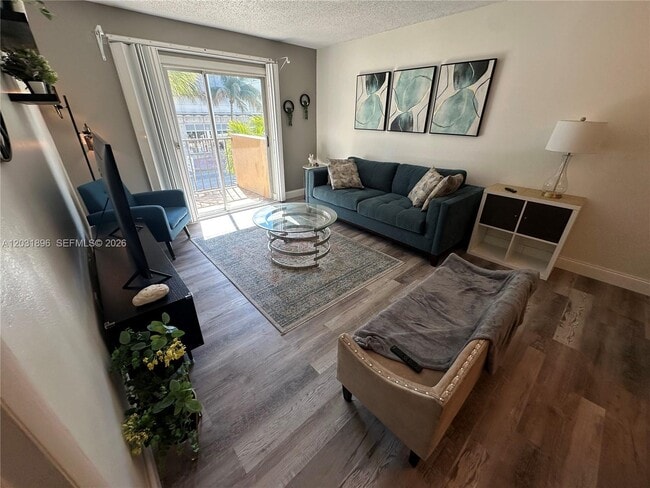 Photo - 1150 Collins Ave Unit 204