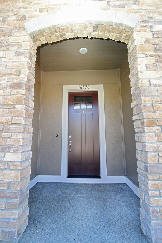 Photo - 16576 SW Sunshine Coast St