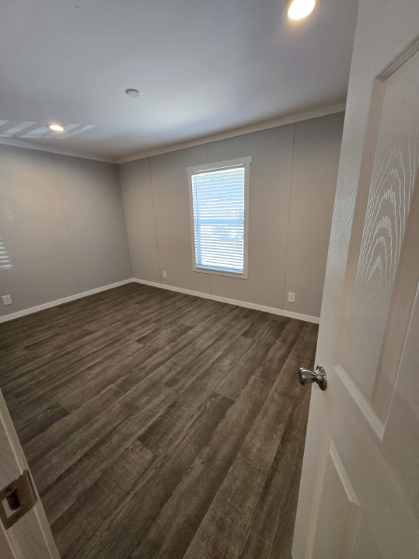 Photo - 3000 S 9th Ave