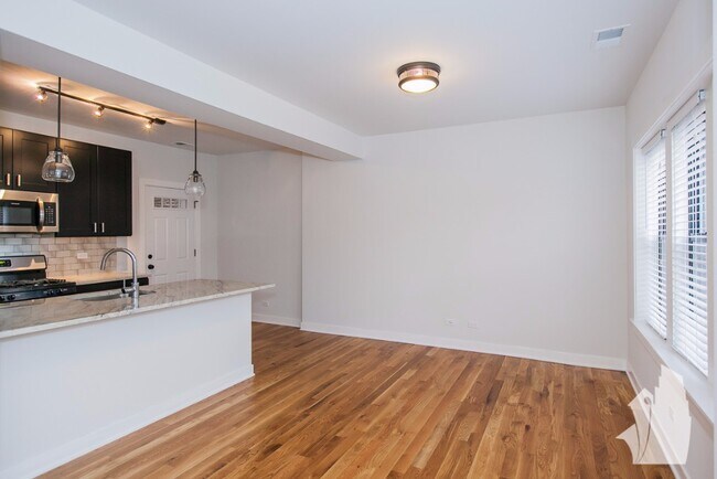Photo - 2205 W Eastwood Ave Unit #  03W