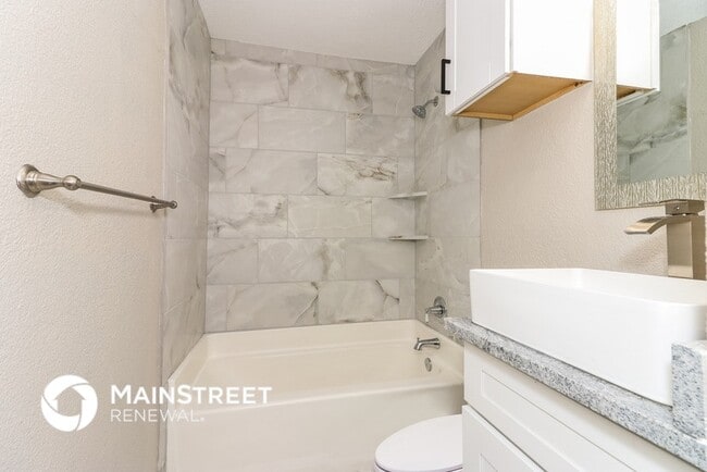 Photo - 1708 Joyce St