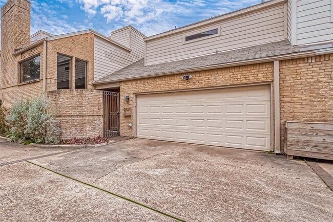 Photo - 2527 Potomac Dr Condo Unit B