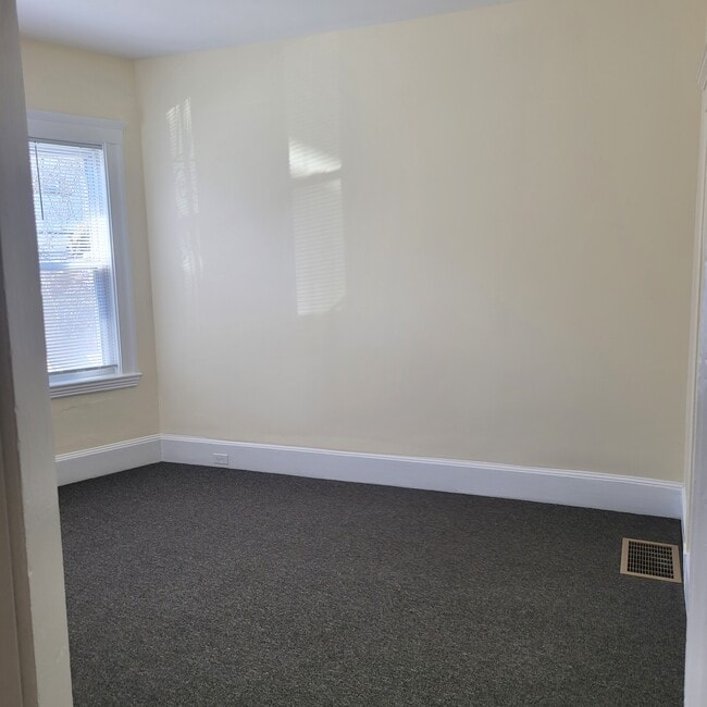 Photo - 82 Suffolk St Unit Newly Renovated 2BR