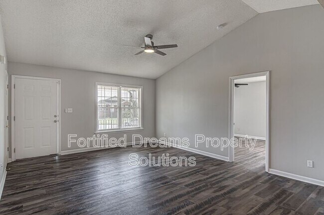 Photo - 1904 Blair-Khazan Dr