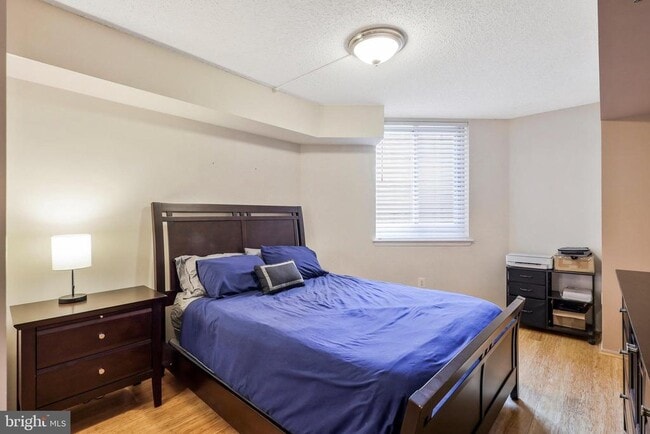 Photo - 1001 N Vermont St Unit 413