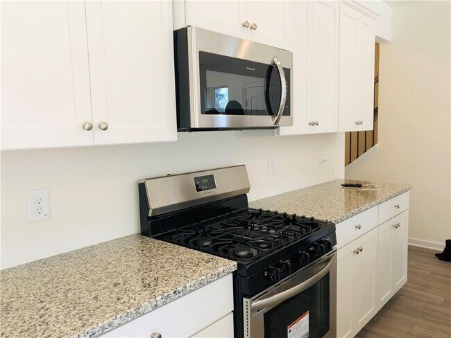 Photo - 193 Bryon Ln