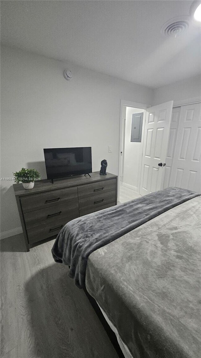 Photo - 1831 NE 56th St Unit A