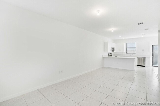 2839 SW 16th Terrace