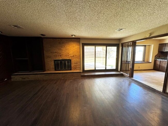 Photo - 10405 Cricket Ct