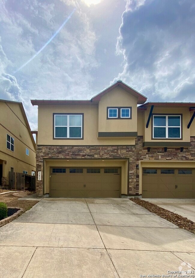 Building Photo - 23834 Stately Oaks Rental