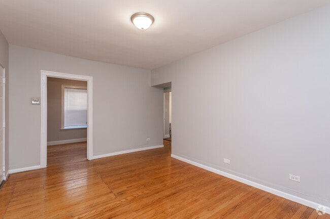 Photo - 1944 Spaulding Ave