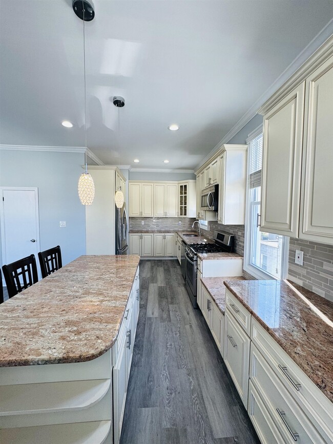 Photo - 527 12th St Unit 2