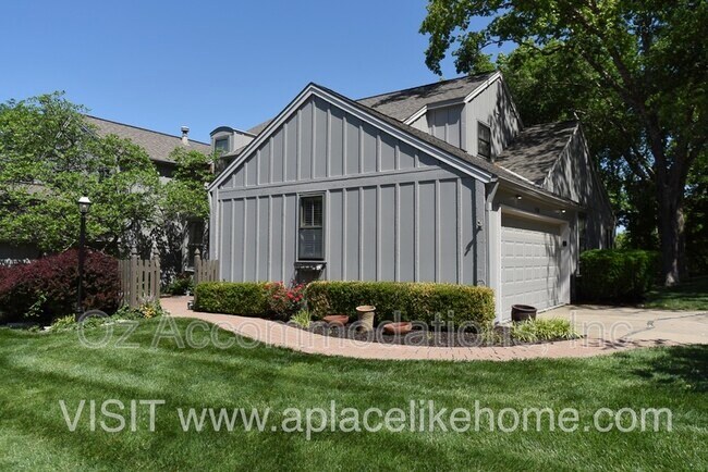 Photo - 4300 W 111th Terrace