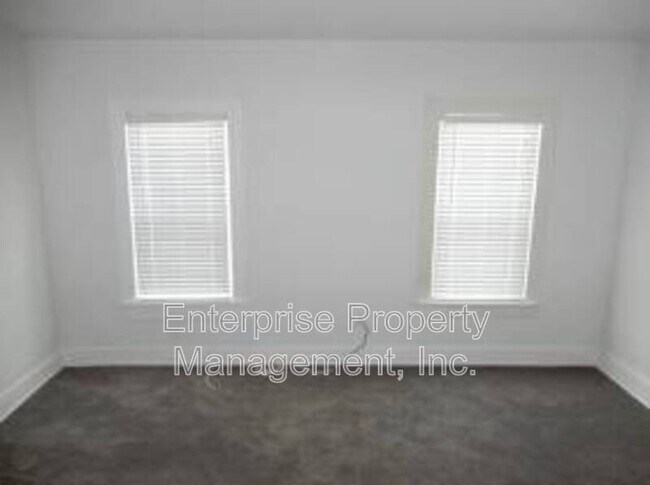 2360 Forest Ave Unit 4