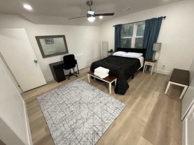 Photo - 4059 Ridge St