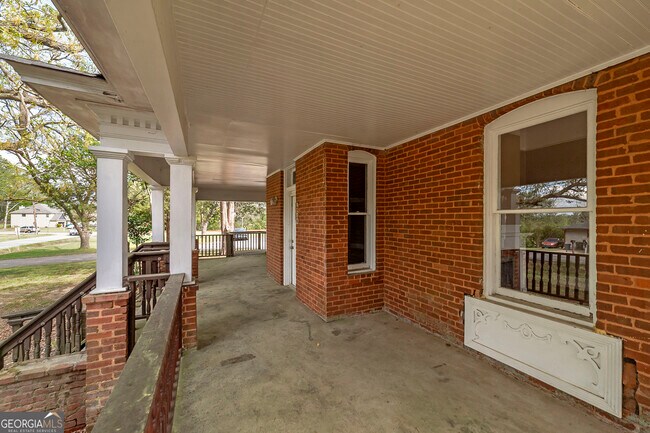 Photo - 960 Jackson St