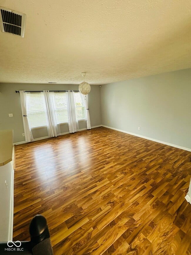 Photo - 6932 Thousand Oaks Ln