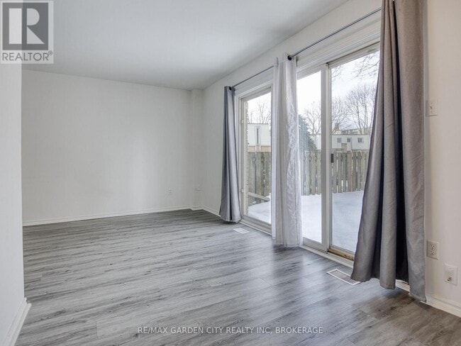 Photo - 17 Old Pine Trail