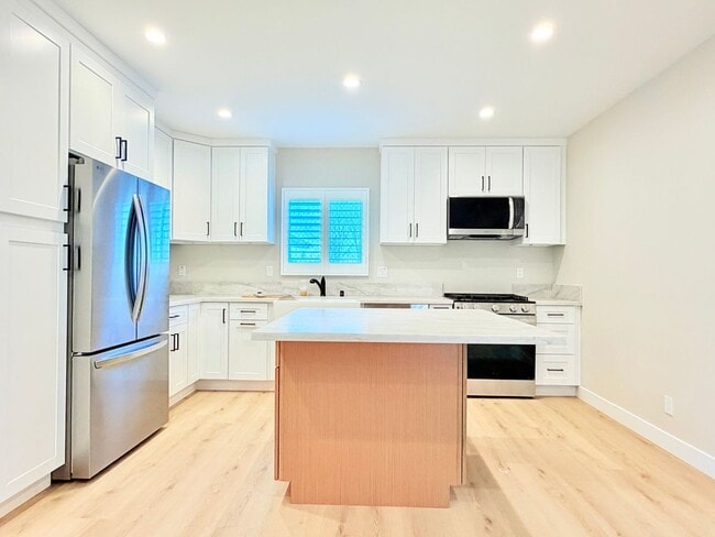 Building Photo - Verdura Street Unit 5604-2