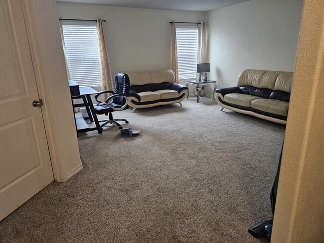 Photo - 2713 Montague County Dr Unidad SI ID1511792P