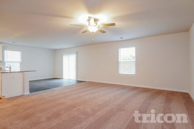 Photo - 6015 Mason Tucker Dr