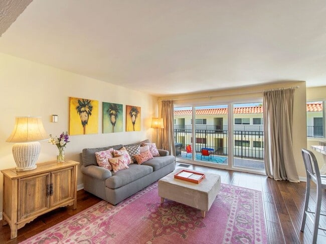 Photo - 1720 Ardmore Ave Unidad 227