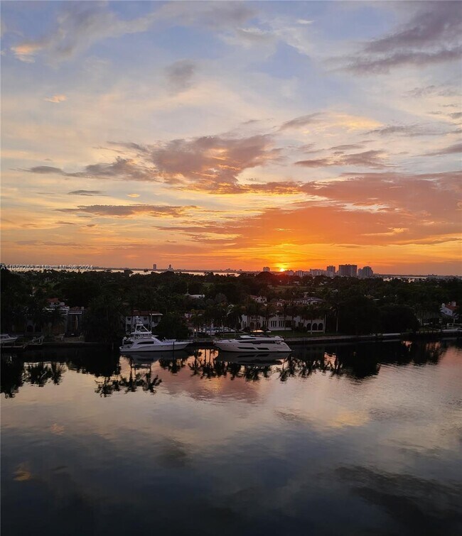 5750 Collins Ave Unit 2C