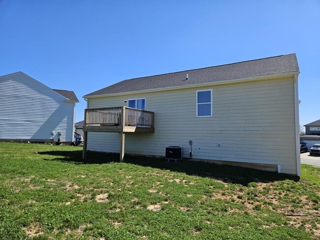 Photo - 312 High Peak Pl