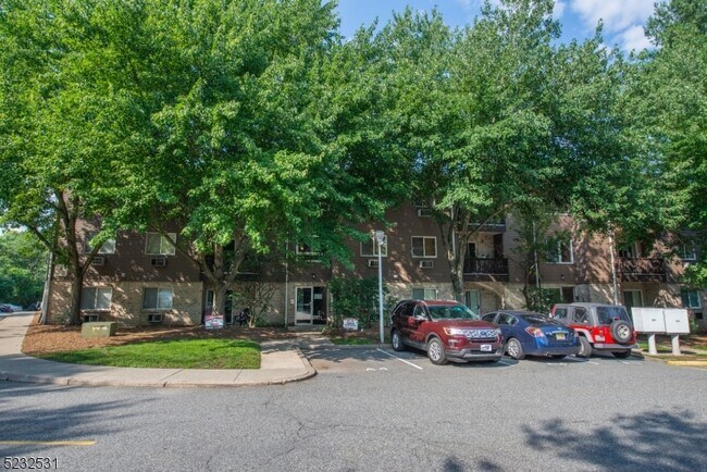 Photo - 305 Federal Hill Rd