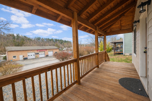 Photo - Modern Boone Home | Double Primary Suites | Walk to New Market, Watauga High & the AppalCART