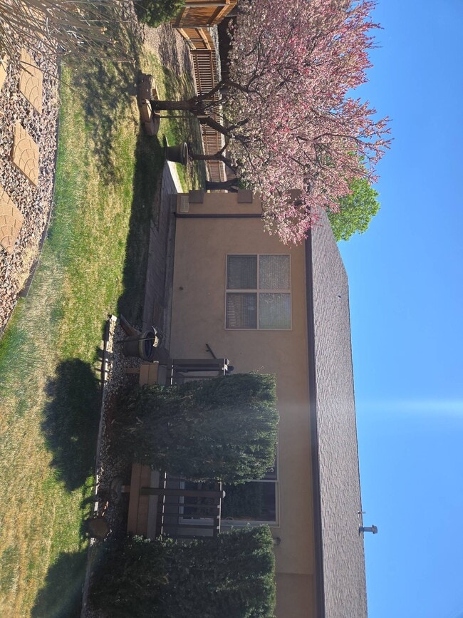 Photo - 729 Skyview Ct